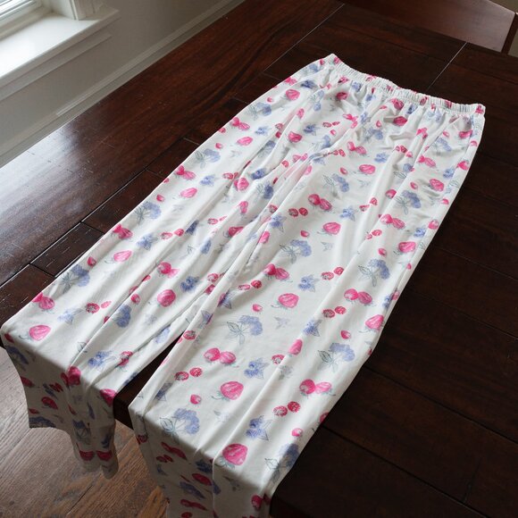 🍓🍇🍒🍓Pajamas (new, unbranded) - Picture 1 of 3